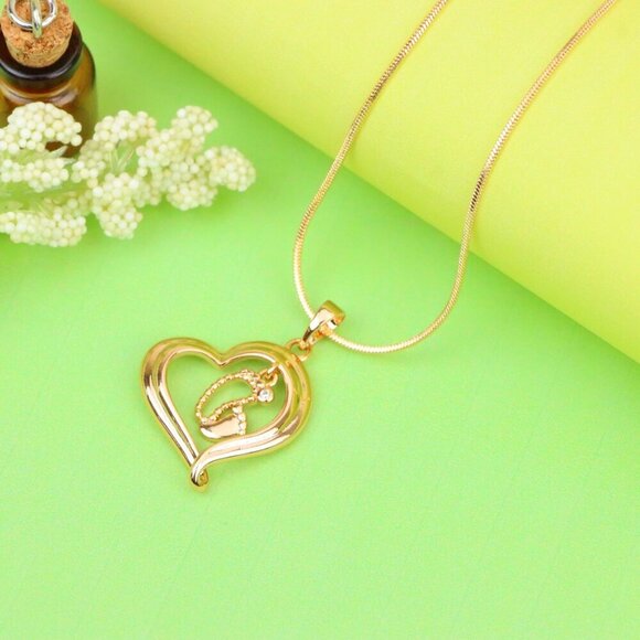 "Rose Gold Heart Pendant with Baby Footprint Charm – Elegant Look, XPPT1199 - Picture 6 of 13